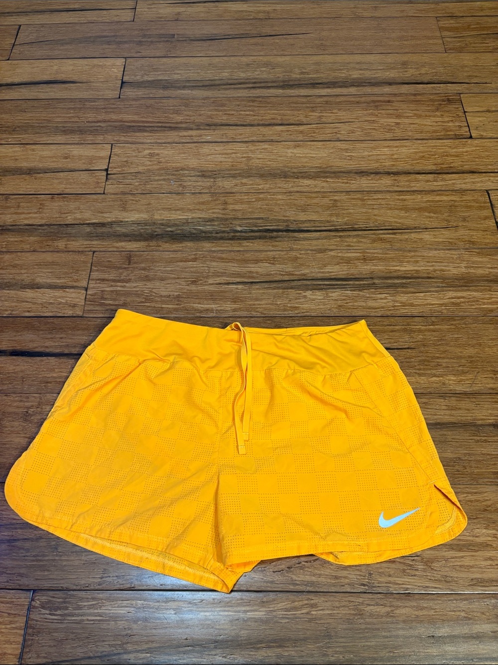 Nike Running Shorts Womens Size Large Orange Dri-Fit Athletic Training Gym